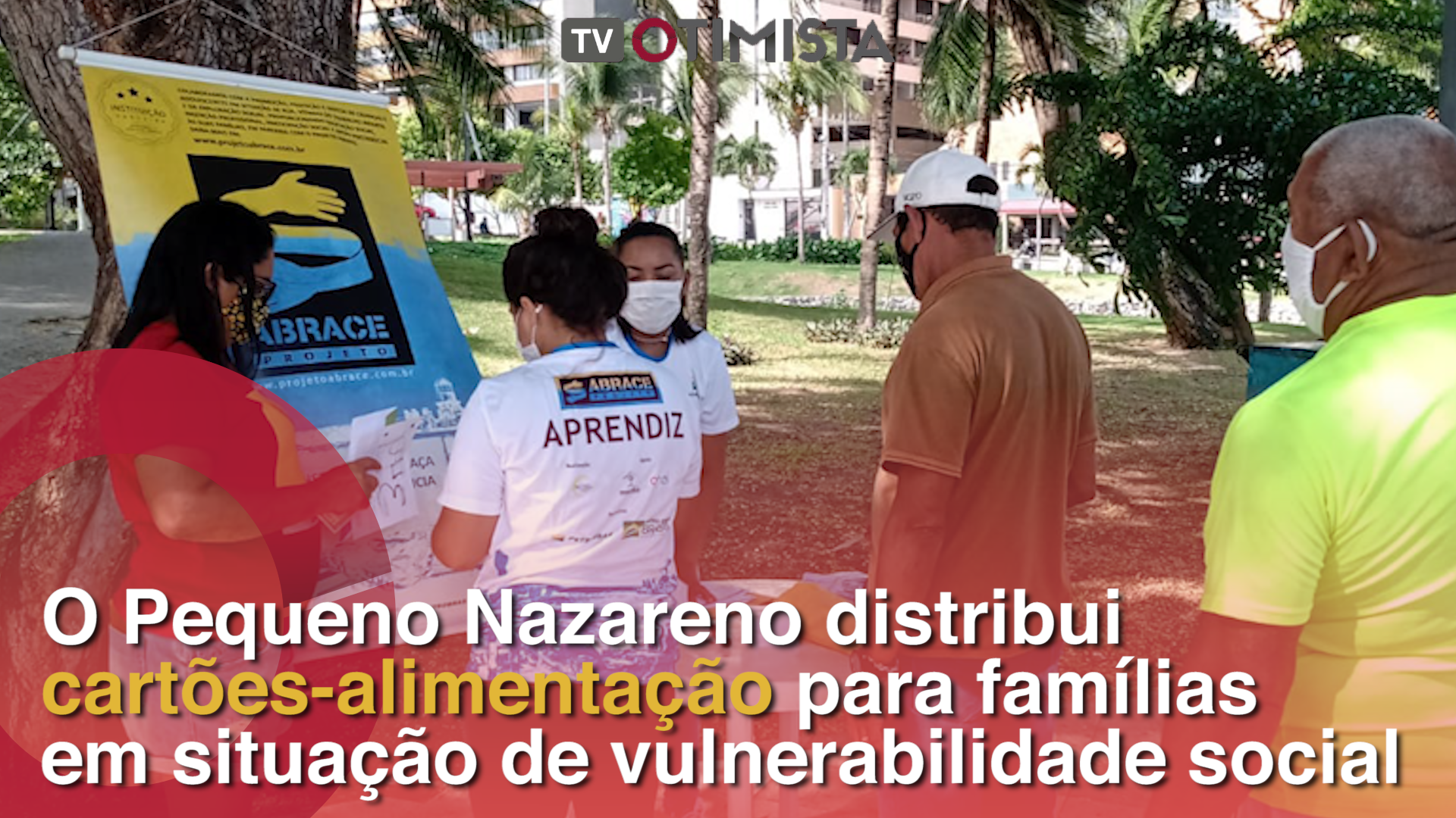 O Pequeno Nazareno distribui cartões-alimentação para famílias em situação de vulnerabilidade social
