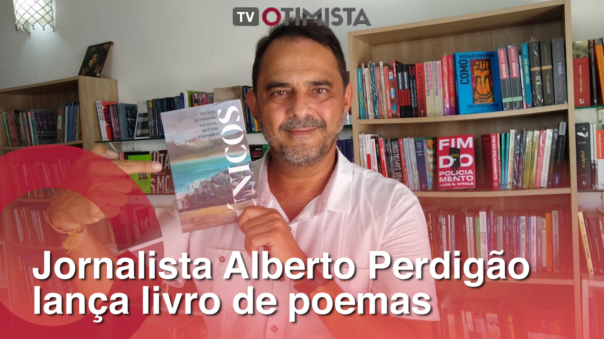 Alberto Perdigão lança livro de poemas no Teatro São José
